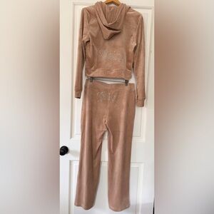 NWT Juicy Couture Classic Mid-Rise Velour Tracksuit Set - Taupe size Large